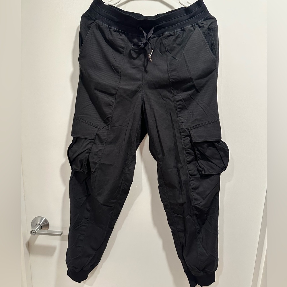 Lululemon dance studio cargo pants small black